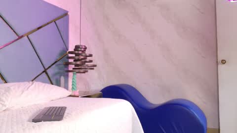 ammy durand online show from 8, 9, 2025