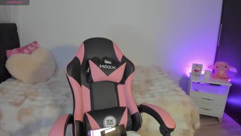 Snapshot of ammy_rodriguez_ chatting on 16, 9, 2025 Ammy  online show from 16, 9, 2025