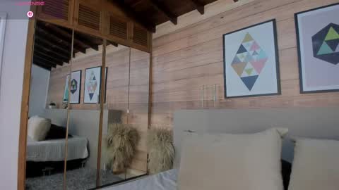 Ammy Scott  online show from 18, 9, 2025