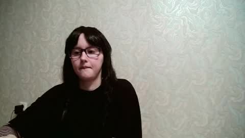 Amomira honeyx online show from 3, 12, 2025