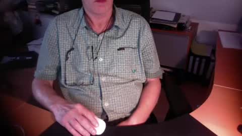 Amor2200 online show from 11, 9, 2025