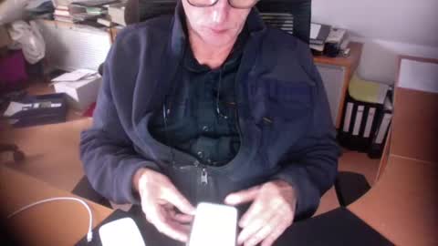 Amor2200 online show from 15, 9, 2025