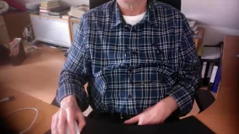 Amor2200 online show from 10, 3, 2026