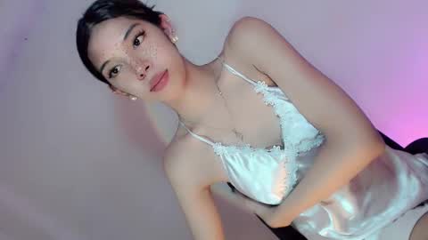 Snapshot of amor_pleasure chatting on 7, 1, 2025 Belle Tylor online show from 7, 1, 2025