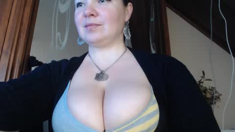 amorelara online show from 26, 1, 2025