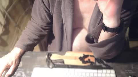 Snapshot of amslave4f chatting on 3, 10, 2025 amslave4f online show from 3, 10, 2025