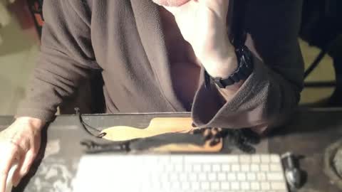 Snapshot of amslave4f chatting on 15, 1, 2026 amslave4f online show from 15, 1, 2026