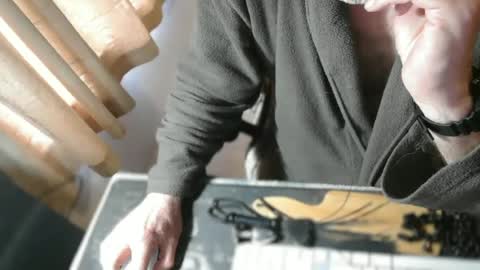 amslave4f online show from 14, 6, 2026