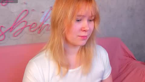 Snapshot of amy_kimberlly chatting on 12, 9, 2025 Amy online show from 12, 9, 2025