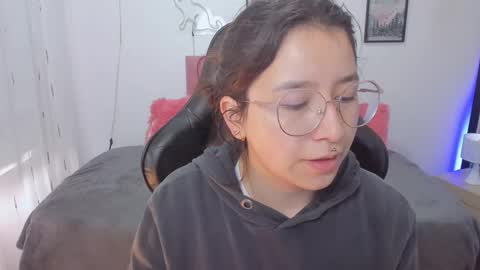 Amy sophia 3 online show from 10, 11, 2025