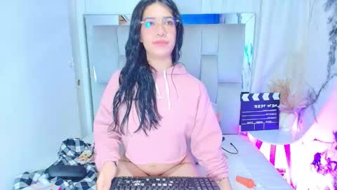 Snapshot of amy_swann chatting on 28, 3, 2026 Amy online show from 28, 3, 2026