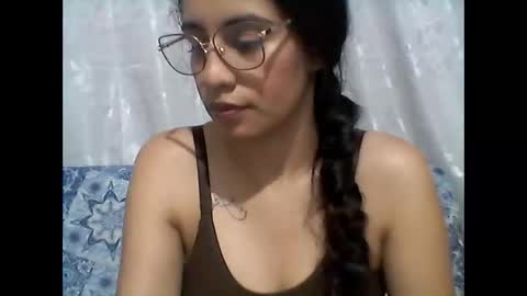 Annie online show from 23, 4, 2026