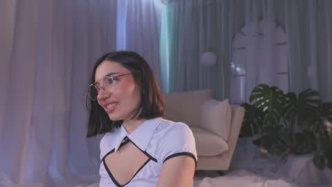 Amy Armstrong online show from 28, 4, 2026