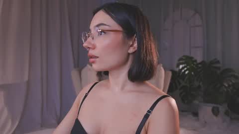 Amy Armstrong online show from 2, 5, 2026