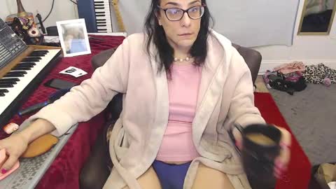 Trashely Gimpson online show from 26, 10, 2025