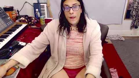 Trashely Gimpson online show from 3, 11, 2025