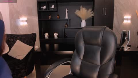 Amy  online show from 10, 1, 2025