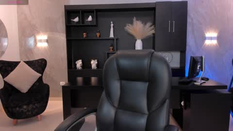 Amy  online show from 11, 1, 2025