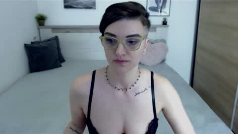 Hi there guys  My pleasure in your hands  pvt is open online show from 7, 4, 2026
