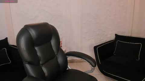AMY R  online show from 23, 6, 2026