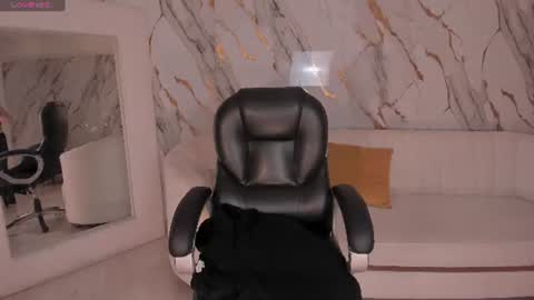 AMY R  online show from 10, 7, 2026
