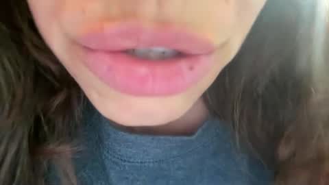 Amy Smilez online show from 4, 12, 2024