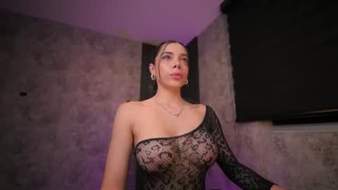 AMY WALKER online show from 28, 7, 2026