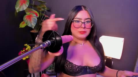 amywhitte_ online show from 6, 5, 2026