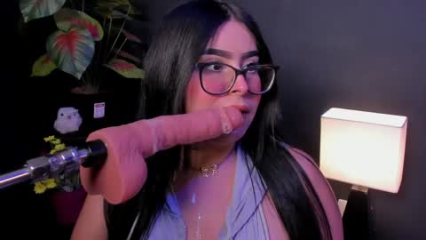 amywhitte_ online show from 8, 5, 2026