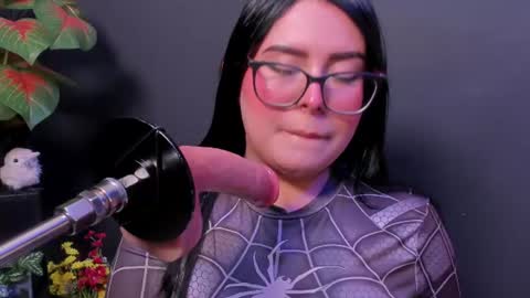 amywhitte_ online show from 27, 6, 2026
