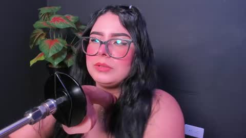 amywhitte_ online show from 6, 7, 2026