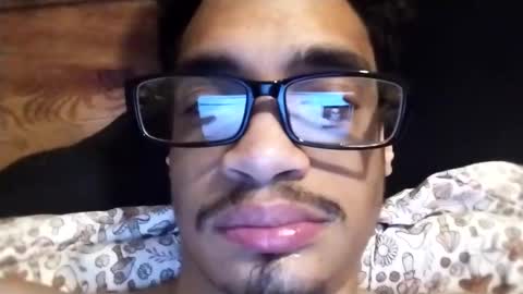 Snapshot of an377432 chatting on 5, 3, 2025 an377432 online show from 5, 3, 2025