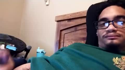 Snapshot of an377432 chatting on 8, 3, 2025 an377432 online show from 8, 3, 2025