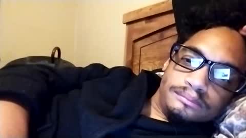 Snapshot of an377432 chatting on 18, 10, 2025 an377432 online show from 18, 10, 2025