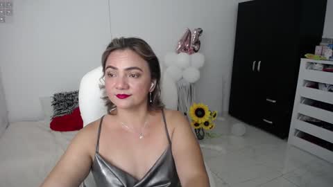  Ana  online show from 2, 2, 2025