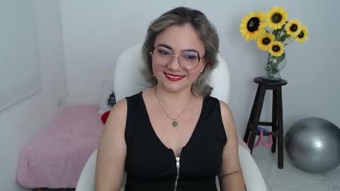  Ana  online show from 23, 9, 2025