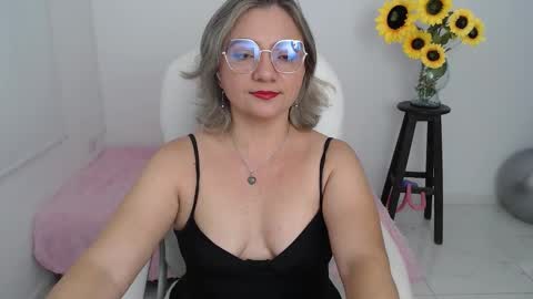  Ana  online show from 24, 9, 2025