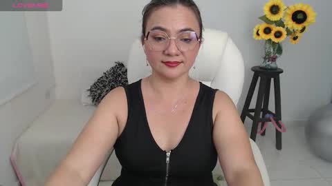  Ana  online show from 10, 10, 2025