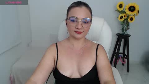  Ana  online show from 21, 10, 2025