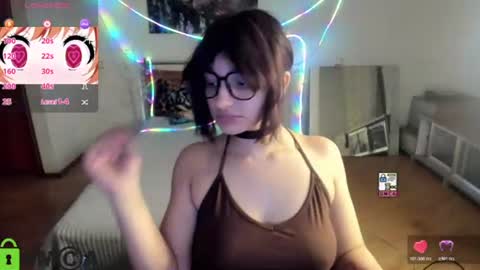 Snapshot of ana_jil chatting on 4, 7, 2026 Hi Im Ana online show from 4, 7, 2026