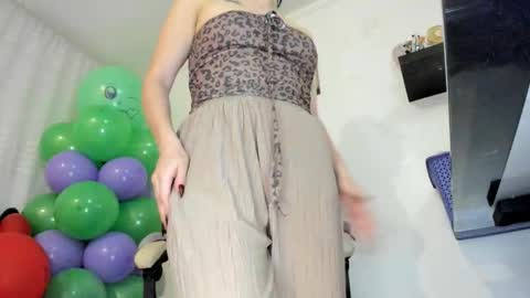 Im anna but you can call me as you want online show from 27, 10, 2025