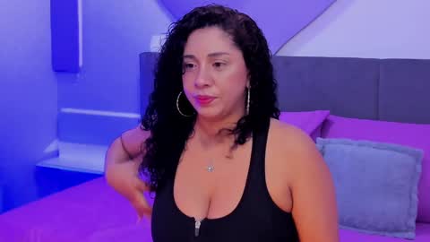 Ana My schedule 0400 - 1600 GMT -5 online show from 27, 9, 2025