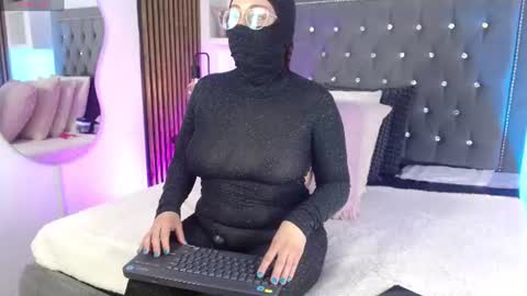 Ana Moon  online show from 24, 6, 2026