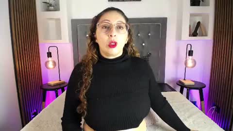 Ana Moon  online show from 14, 7, 2026
