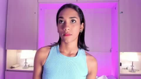 anaacollins_ online show from 9, 5, 2026