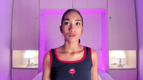 anaacollins_ online show from 27, 5, 2026