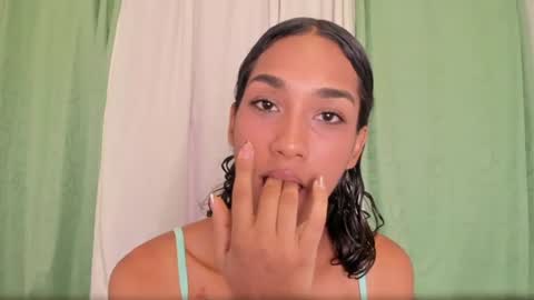 anaacollins_ online show from 5, 8, 2026