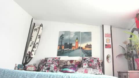 anaamature_ online show from 22, 9, 2025