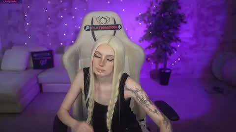 Snapshot of anabel054 chatting on 15, 7, 2026 Anabel Kira Zlata Kira Elice Lana Dominika Sofy Kaila Bridget online show from 15, 7, 2026