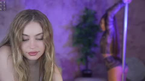 Snapshot of anabel054 chatting on 31, 7, 2026 Anabel Kira Zlata Kira Elice Lana Dominika Sofy Kaila Bridget online show from 31, 7, 2026
